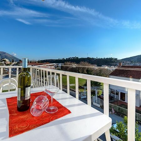 Apartment Fiorenini มลินี ภายนอก รูปภาพ