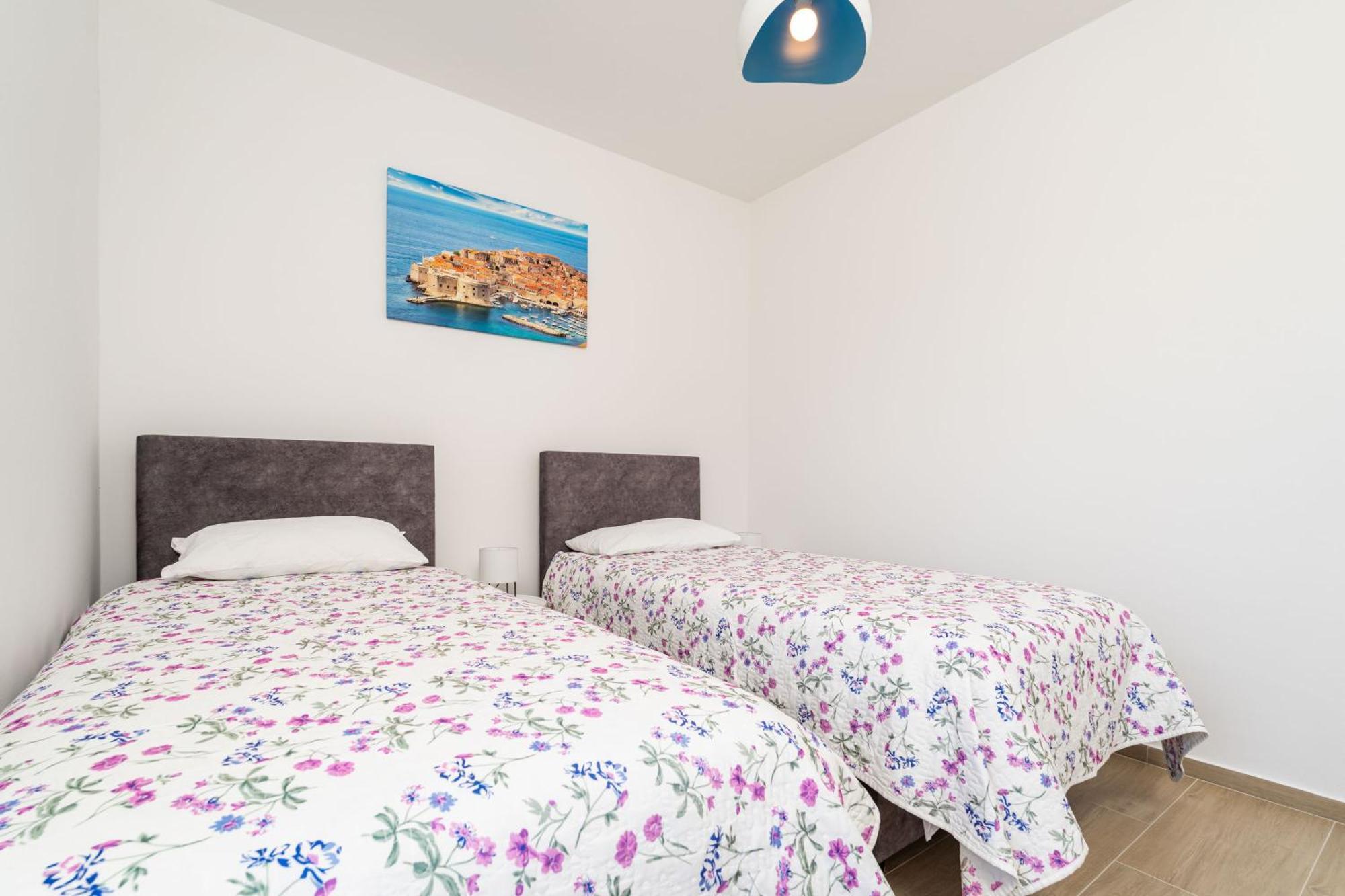 Apartment Fiorenini มลินี ภายนอก รูปภาพ