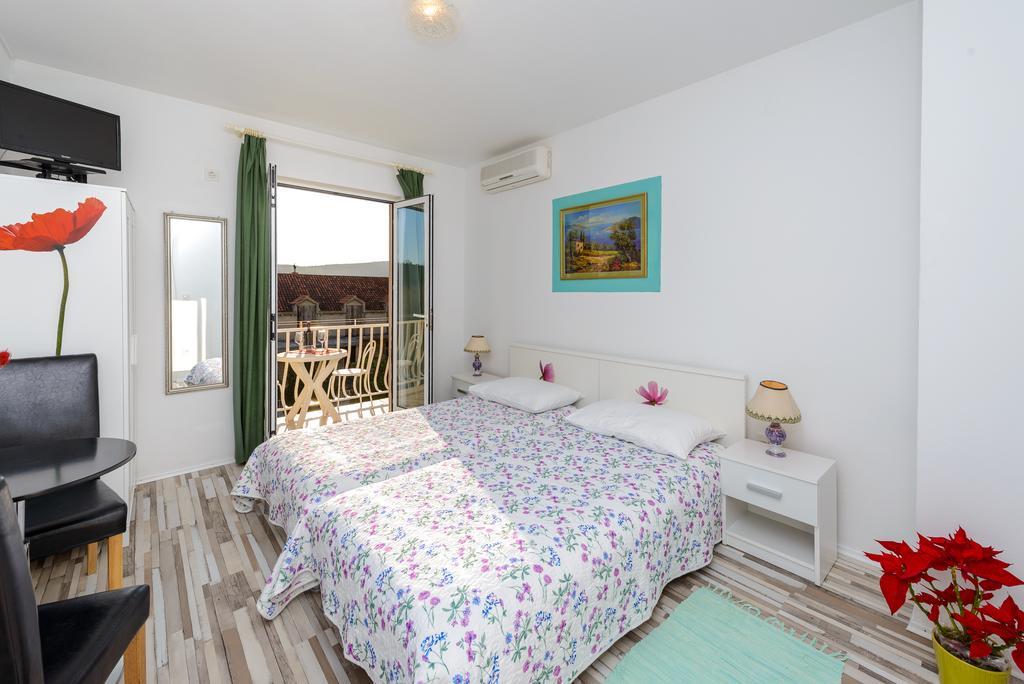 Apartment Fiorenini มลินี ภายนอก รูปภาพ