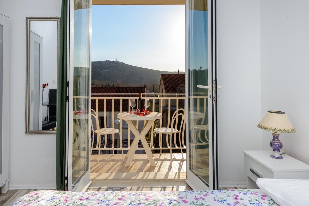 Apartment Fiorenini มลินี ภายนอก รูปภาพ